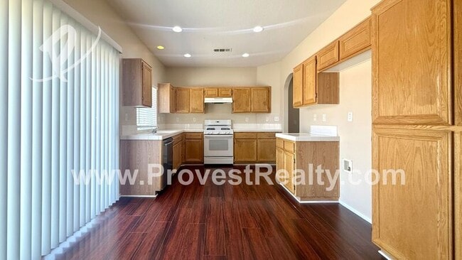 Building Photo - 12436 Honeybear Ln