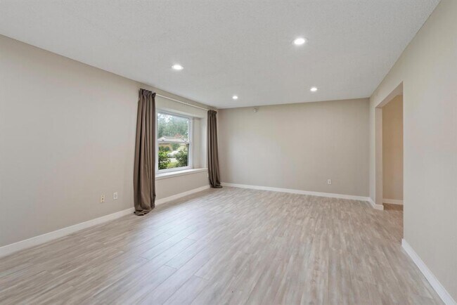Building Photo - 25510 Chapel Ridge Ln
