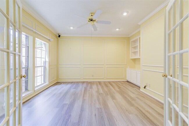 Building Photo - 16606 Shadow Path Dr