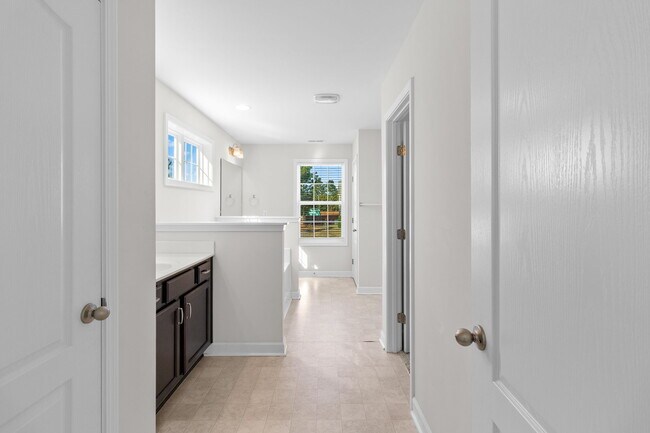 Building Photo - 4095 Irwin Dr