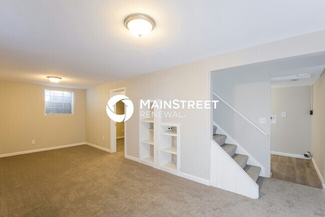 Building Photo - 4 Bedroom Pet-Friendly Home in WESTMINSTER...