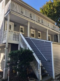 Building Photo - 76 Bayview Ave