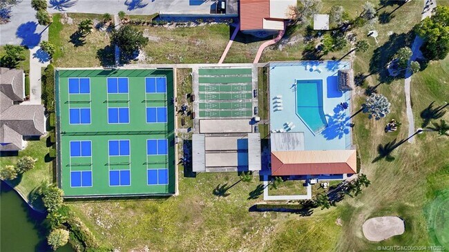 Building Photo - 5111 SE Miles Grant Rd