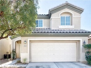 Building Photo - Vaulted Ceiling Home, Gated Community w/ P...