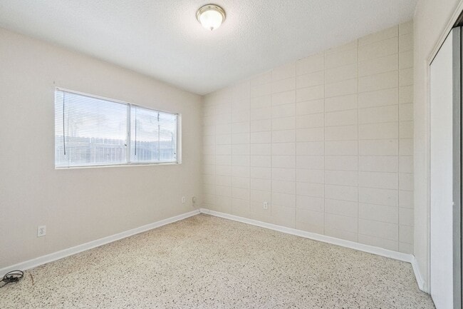 Building Photo - 1416 Beatrice Dr