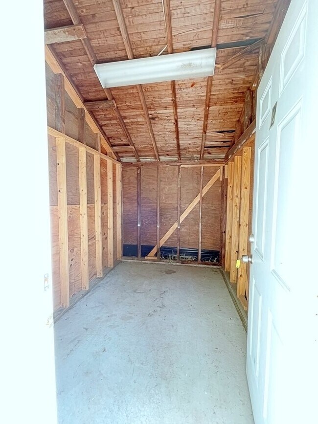 Building Photo - 925/927 Rittiner Drive