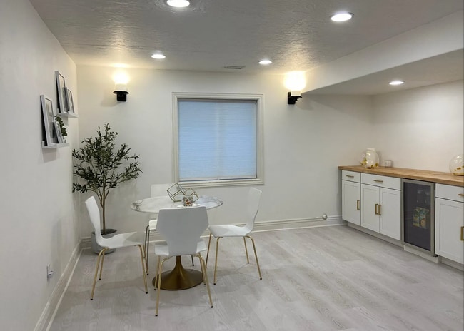 Building Photo - Gorgeous Home in Great Location!