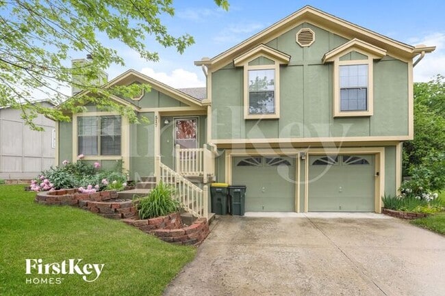 Building Photo - 517 SE Onyx Dr