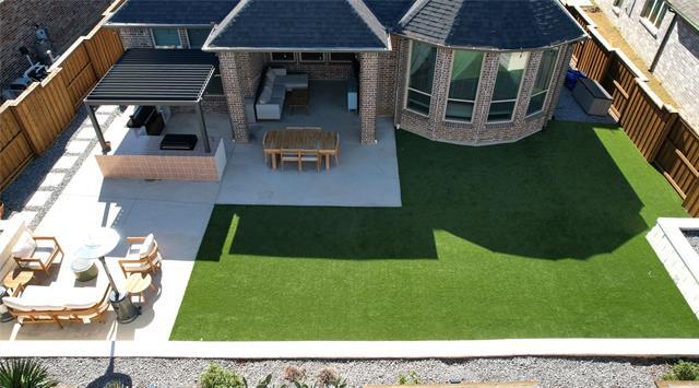 Building Photo - 861 Agave Dr