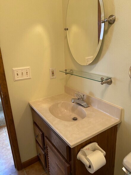 Building Photo - 988 Taft Ave