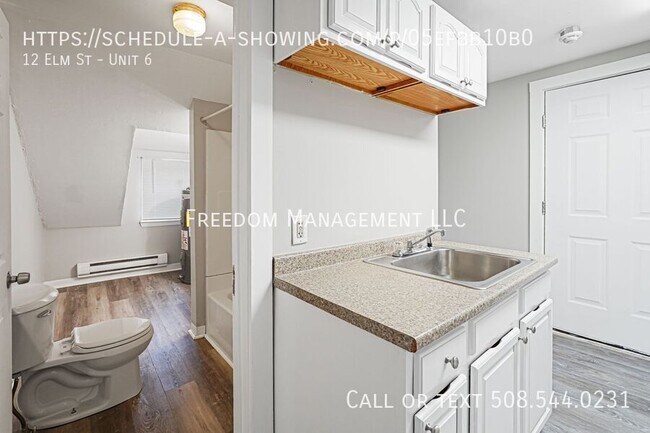 Building Photo - 12 Elm St