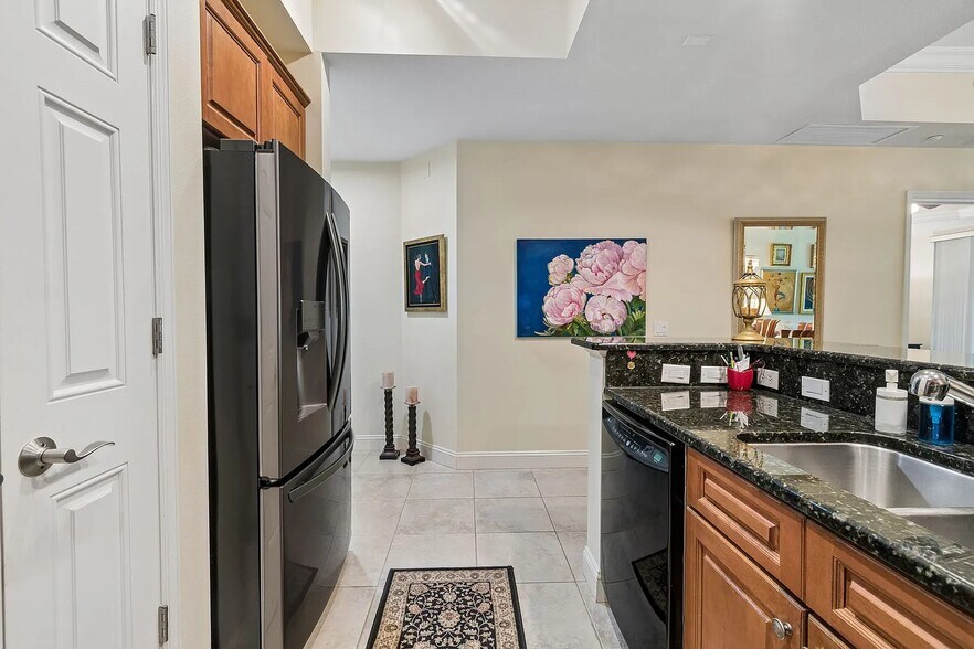 Building Photo - 7702 Lake Vista Ct