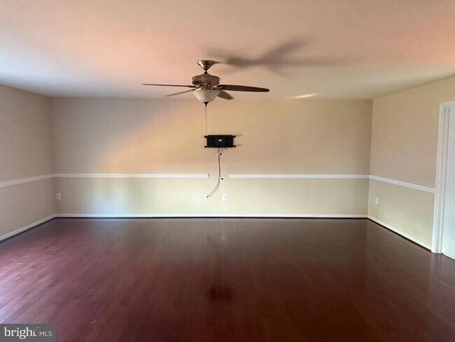 Building Photo - 18 Brushy Creek Cir