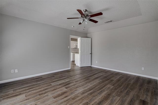 Building Photo - 4801 Winesanker Way