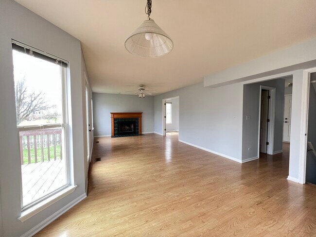 Building Photo - 1120 Mallory Ct