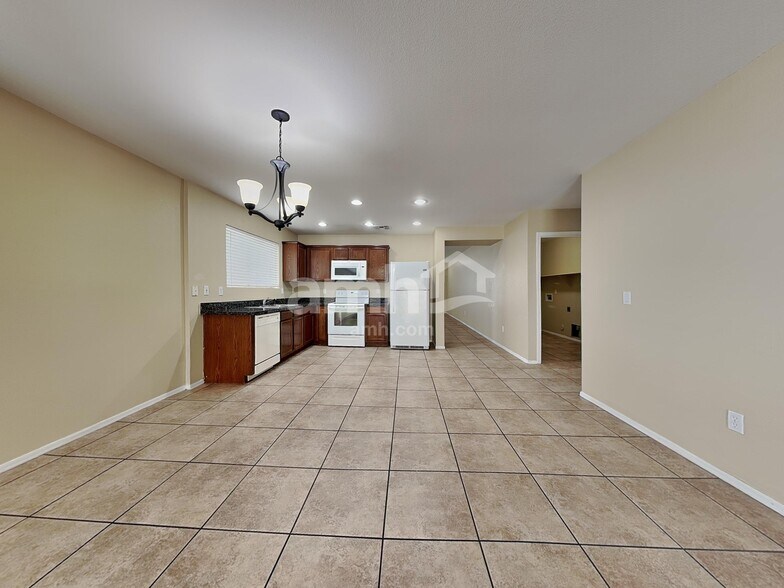 Building Photo - 5906 W Southgate Ct