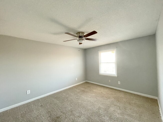 Building Photo - 1507 Halston Cir NW