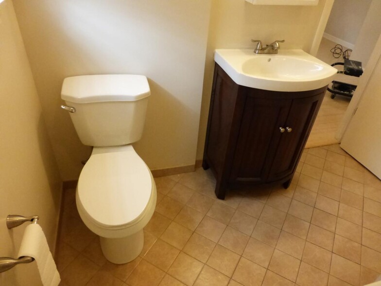 #2 Master bath - 55 Beech Hills