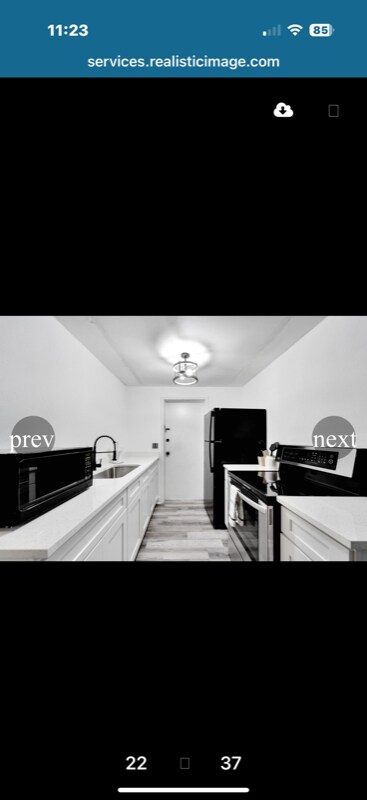 Building Photo - 3611 E Shadowlawn Ave