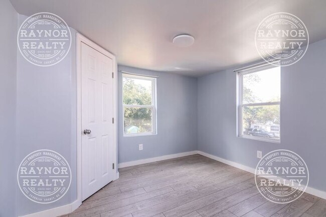 Building Photo - 1114 Branch St