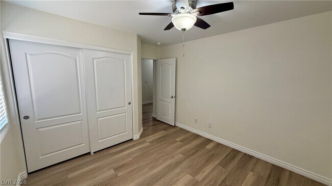 Building Photo - 6108 N Ozark Hike St