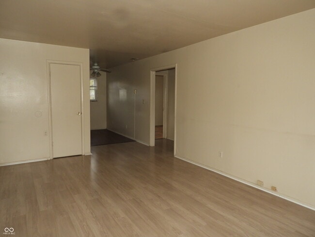 Building Photo - 6006 Dickson Rd