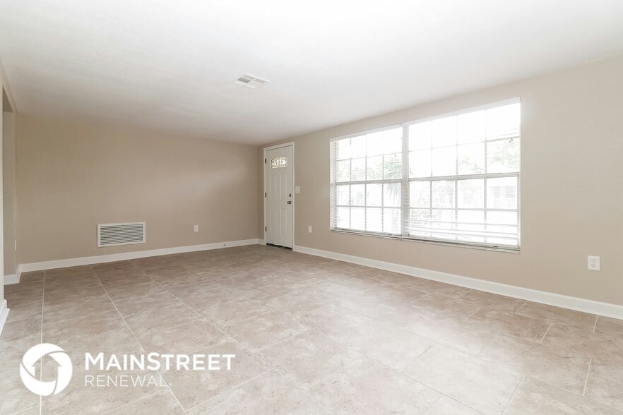 Building Photo - 7824 Cherrytree Ln