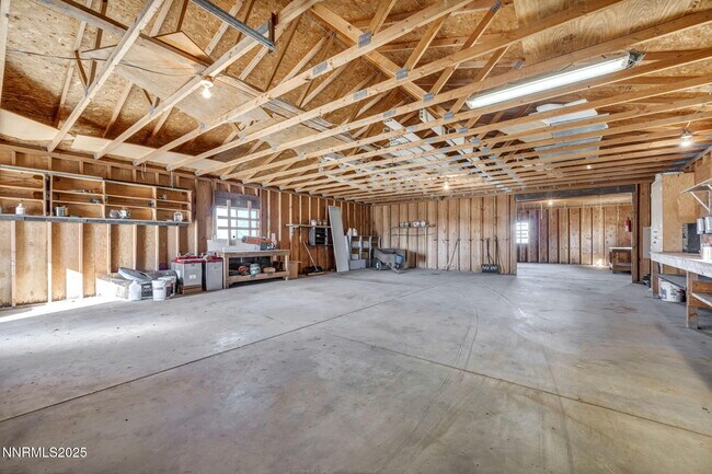 Building Photo - 430 Calle De La Plata