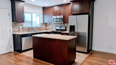 Building Photo - 1728 S Robertson Blvd