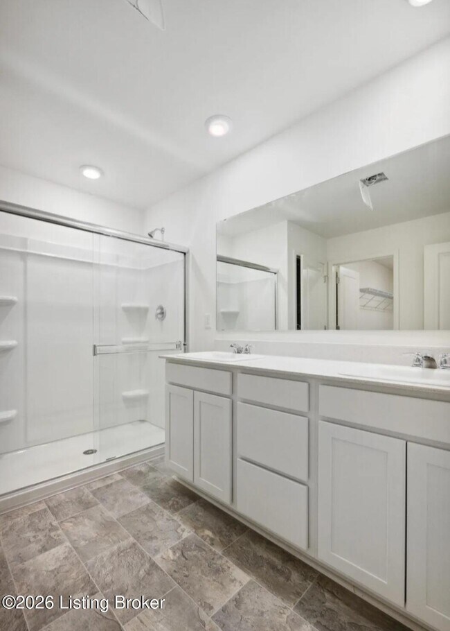 Building Photo - 156 Coral Springs Parkway