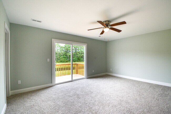 Building Photo - New END UNIT Townhome with Pond View and D...
