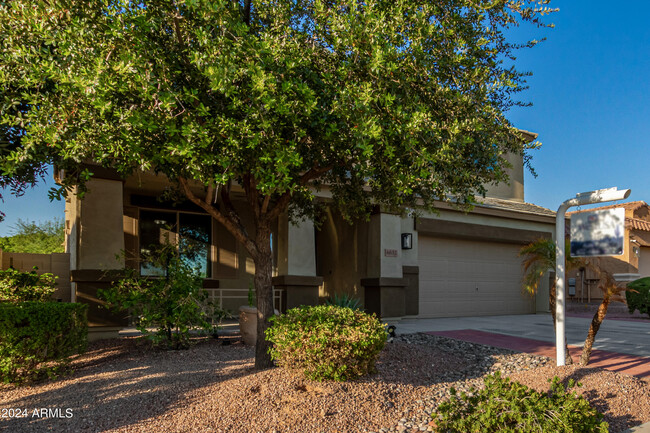 Building Photo - 6632 W Saguaro Park Ln