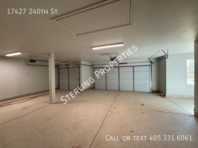 Building Photo - 17427 240th St