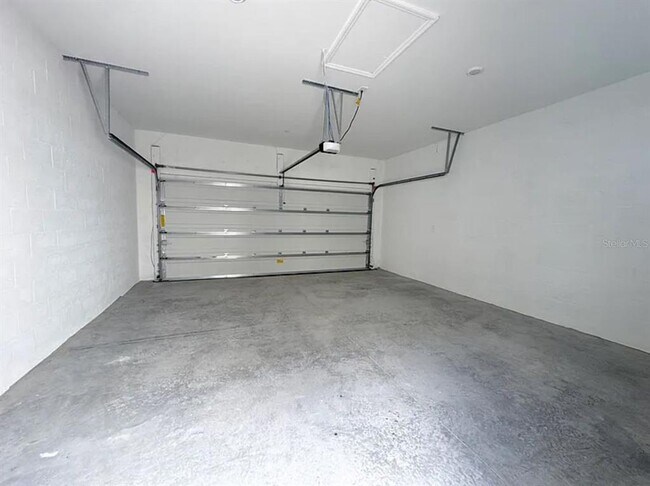 Building Photo - 2273 White Buffalo St