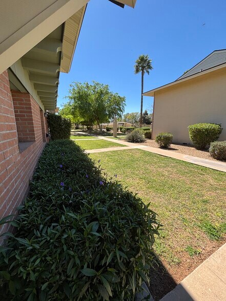 Building Photo - 5841 N Granite Reef Rd