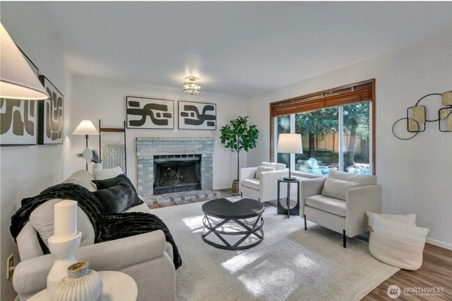 Building Photo - Spacious 3-Bedroom Home Near Redondo Beach Park!