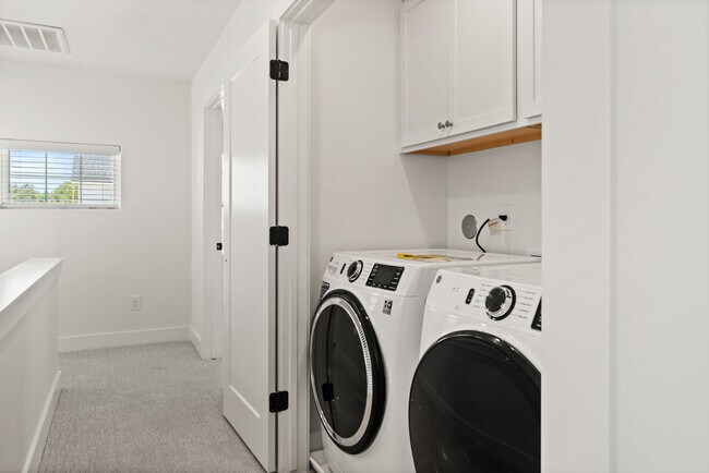 Building Photo - 504 Mercado St