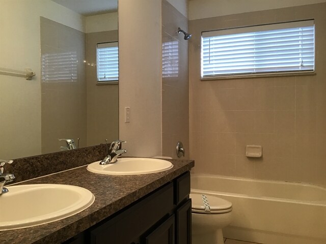 Building Photo - 15313 Stonebriar Way