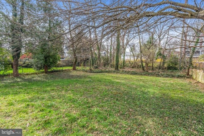 Building Photo - 2426 N Powhatan St