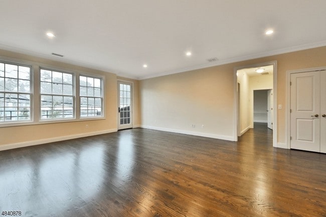 Building Photo - 115 Watchung Ave