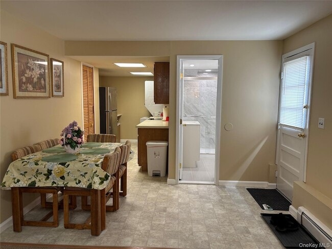 Building Photo - 293 Concord Ave