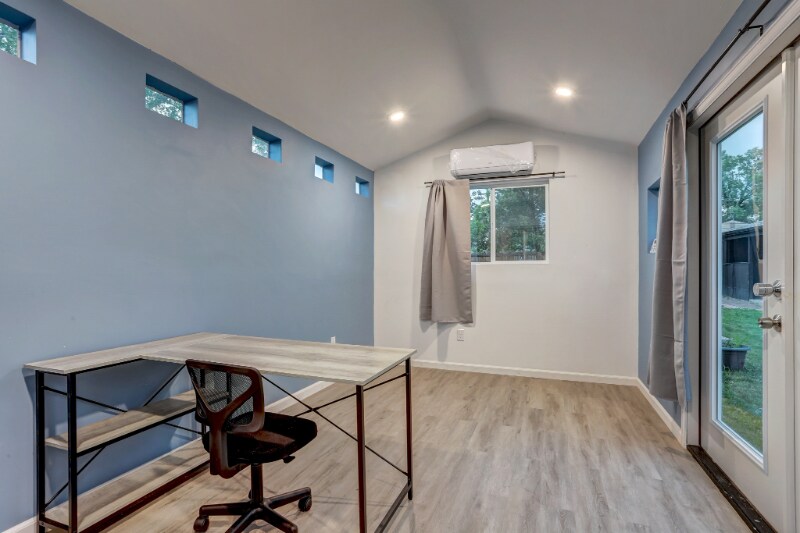 Building Photo - 7777 Umatilla St