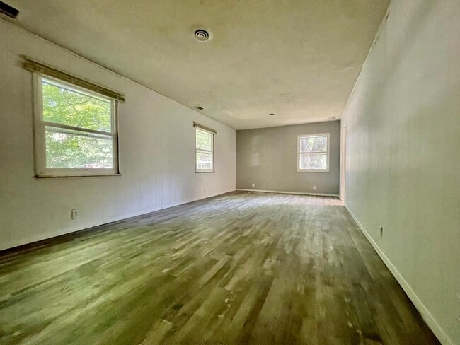 Building Photo - 1701 Ohio St