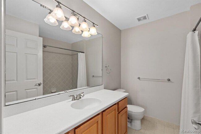 Building Photo - 3292 Newbury Pl