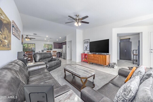 Building Photo - 18557 W Pueblo Ave