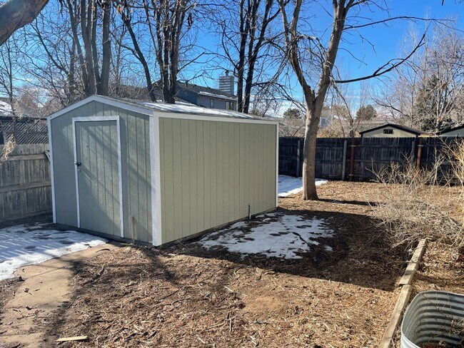 Building Photo - 4944 W 8th Street Rd