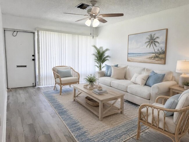 Building Photo - 4313 Tahitian Gardens Cir