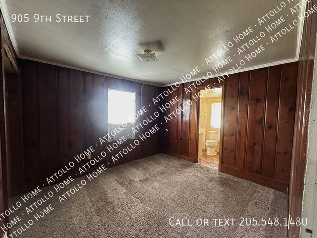 Building Photo - 905 9th St
