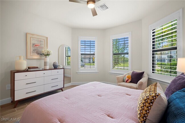 Building Photo - 9774 Everglades Dr