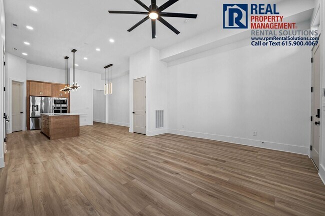 Building Photo - Brand new luxury townhome in East Nashvill...